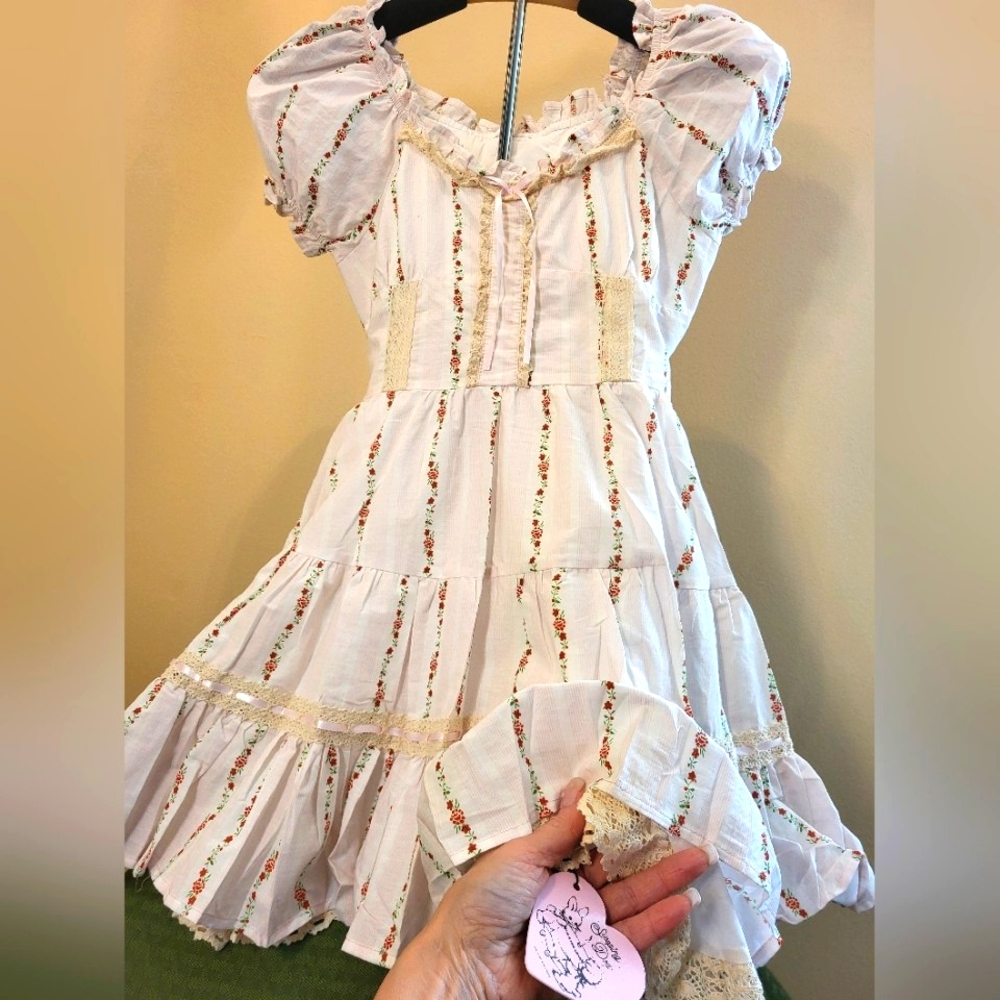 Sweet dress by Sleeping Doll Japan, sz S, floral with lace and ribbon trim